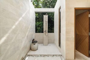 Bathroom - Villa Delang by BaliSuperHost (Bali)