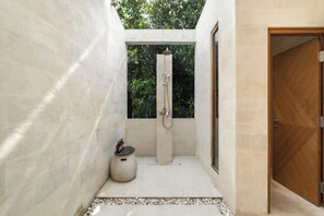 Bathroom - Villa Delang by BaliSuperHost (Bali)