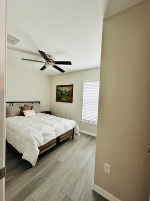 3 sovrum, strykjärn/strykbräda, wi-fi och sängkläder