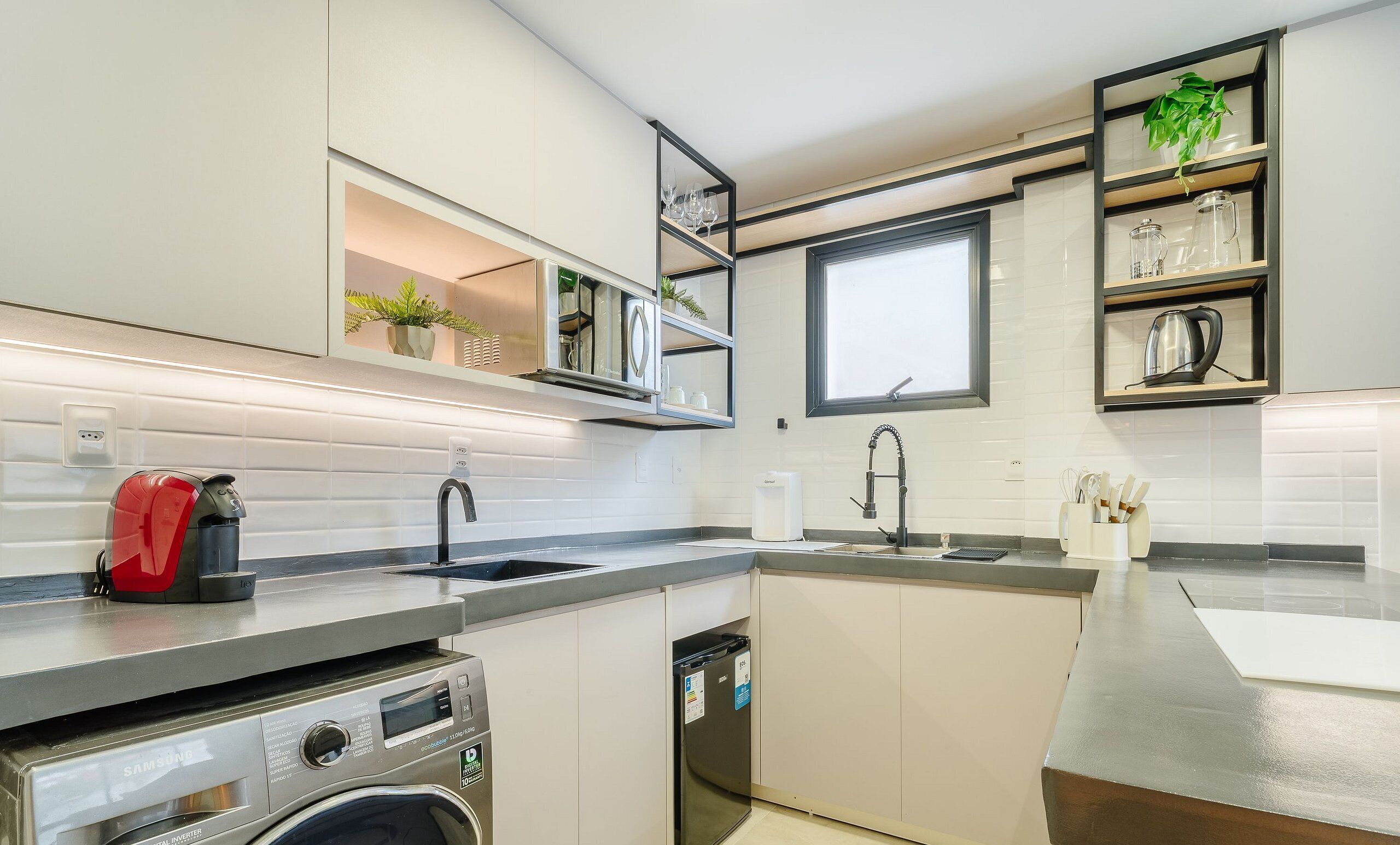 Basic Apartment | Private kitchen