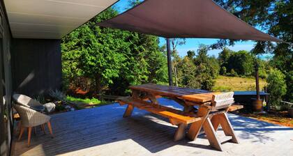 Eco friendly, self sufficient house powered by the sun.