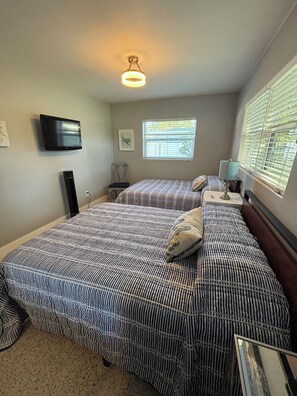 2 bedrooms, desk, iron/ironing board, free WiFi - Relax Home with Pool and near Beaches in Largo, FL (Largo)