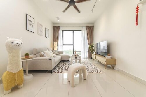 Midvalley MUJI Haus 2BR 6Pax Mosaic Southkey