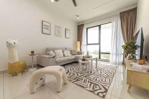 Midvalley MUJI Haus 2BR 6Pax Mosaic Southkey