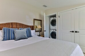 2 quartos, ferros/tábuas de passar roupa, acesso à internet