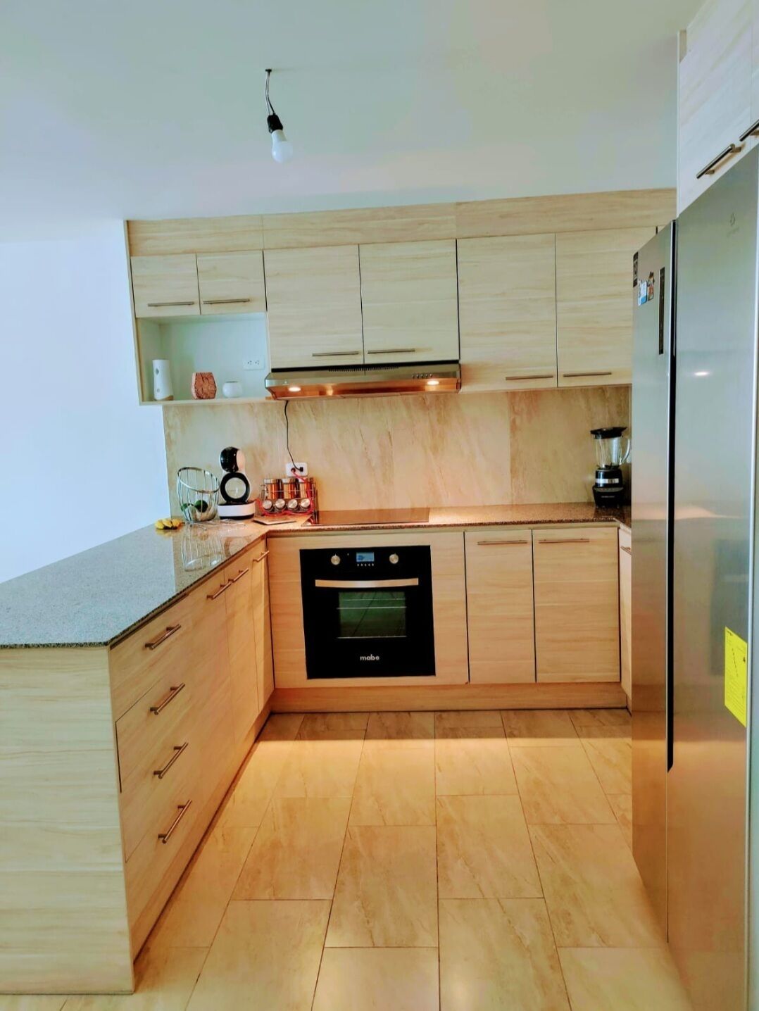 Horno, parrilla de estufa y lavavajillas 