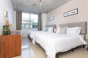 1 chambre, fer et planche à repasser, accès au Wi-Fi (inclus)