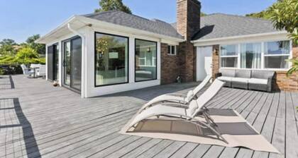 Beautiful waterfront house located in Hampstead, NC