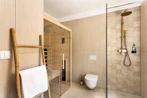Hair dryer, towels