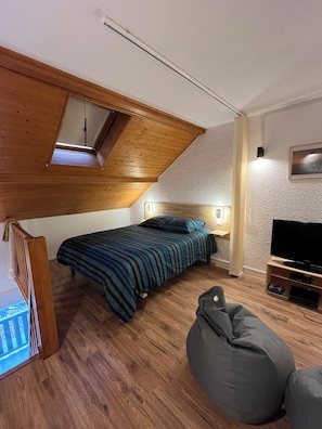1 Schlafzimmer, Bügeleisen/Bügelbrett, WLAN, Bettwäsche