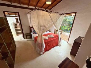 6 makuuhuonetta, silitysrauta/-lauta, Wi-Fi, vuodevaatteet