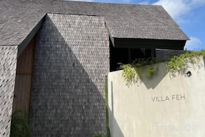 Exterior - Award-Winning 3BR Villa 25m Pool Villa FEH (Bali)