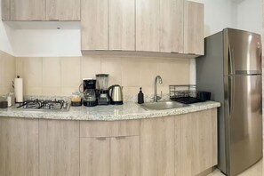 Microondas, placa de cocina