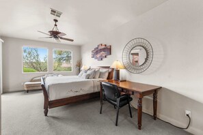 Townhome, Multiple Beds, Patio, Mountain View (Lava Falls Red Rock)