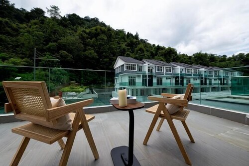La Ferringhi Villa by ALV