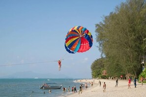 ชายหาด