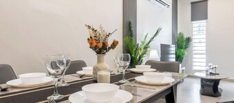 La Ferringhi Villa by ALV