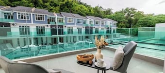 La Ferringhi Villa by ALV