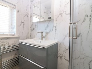 Shower - Seaspray (Chathill)