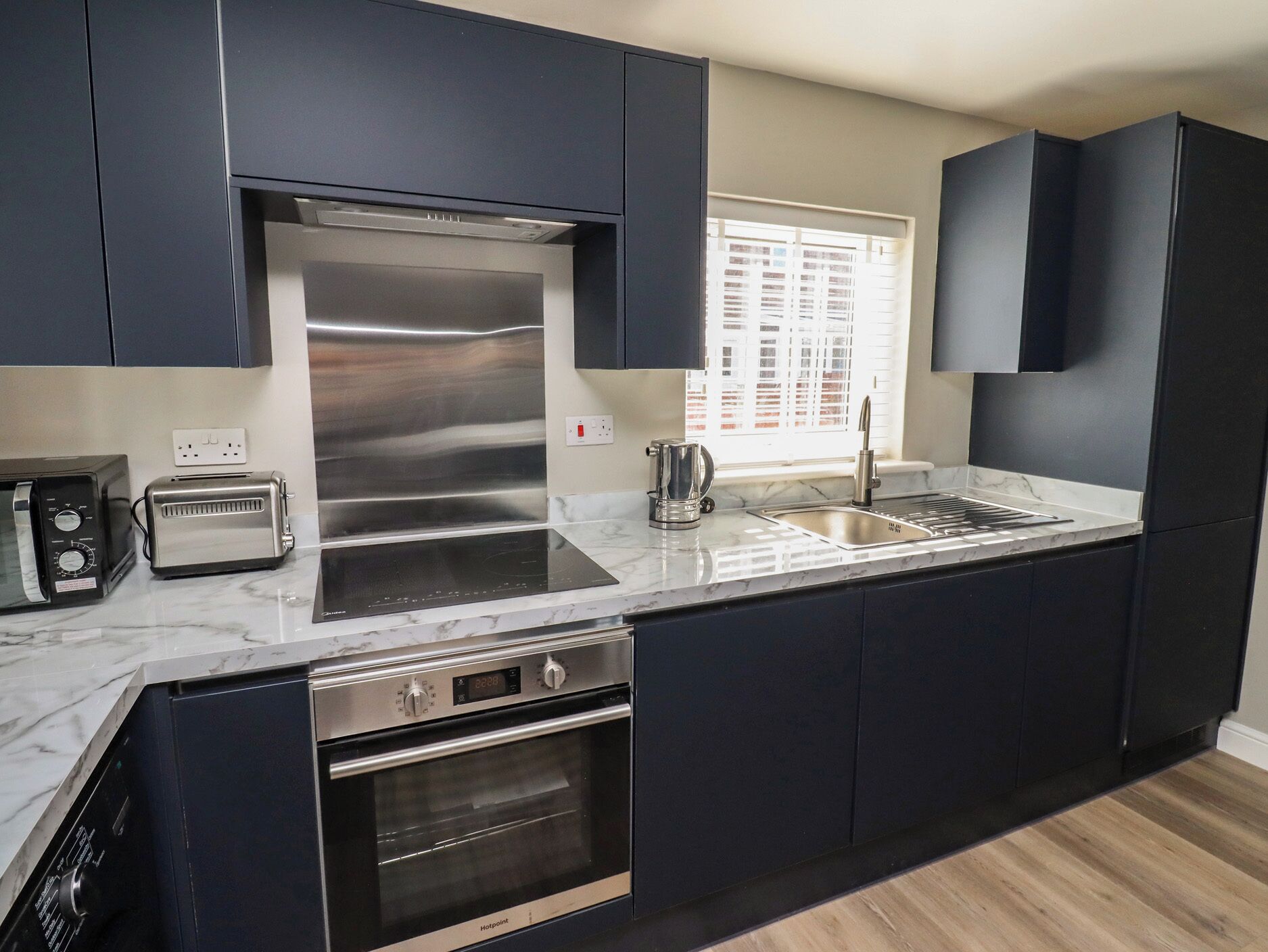 Cookware/dishes/utensils