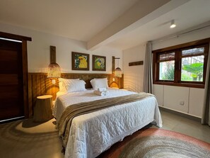 4 slaapkamers, een strijkplank/strijkijzer, wifi, beddengoed