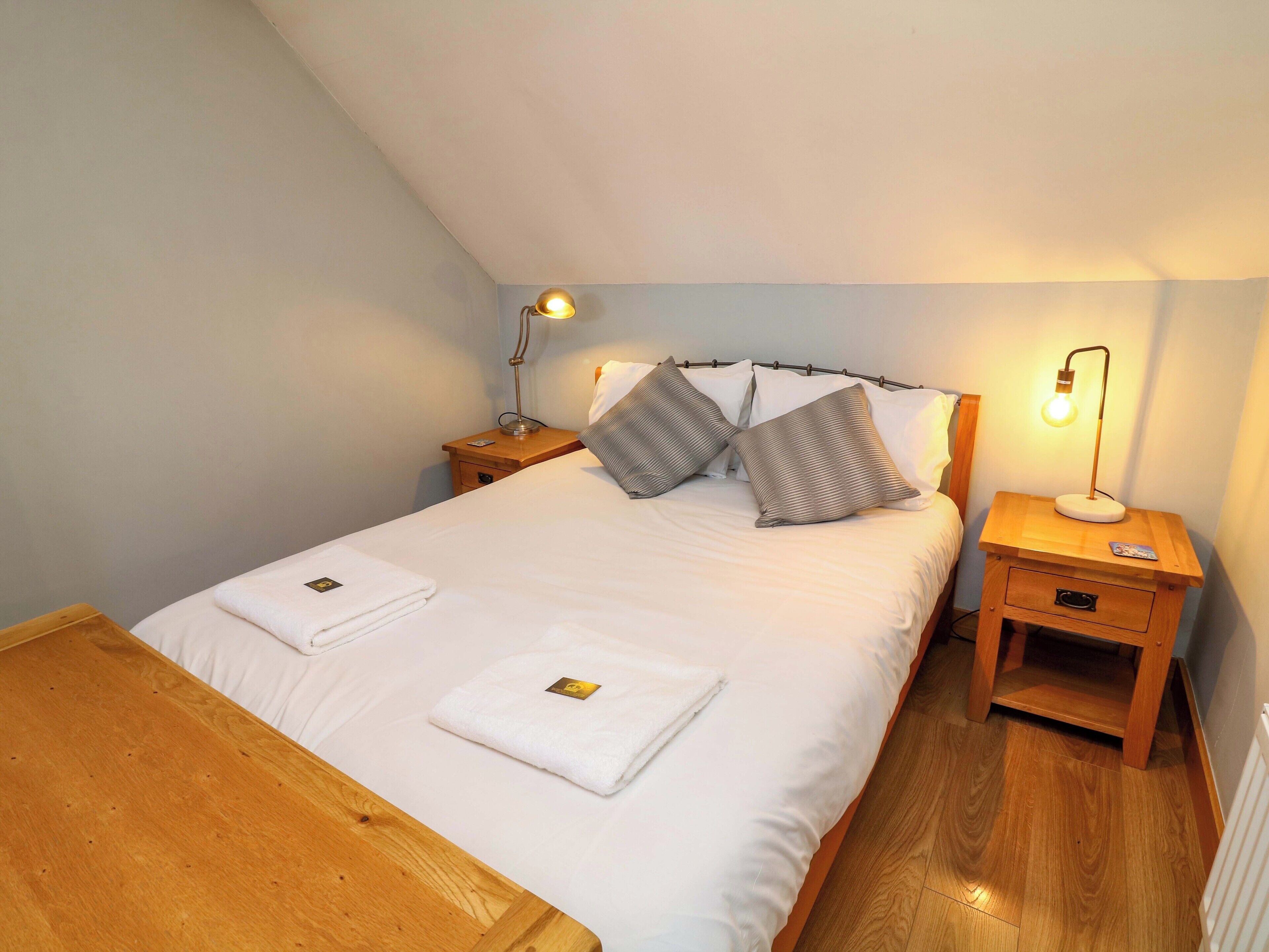 3 bedrooms, individually decorated, individually furnished, free WiFi
