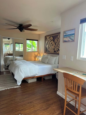 Strygejern/strygebræt, internetforbindelse, sengetøj