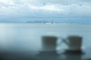 Exterior - Maritime Seaview Comfy Suite in Penang with TVbox.Pool.Wifi (George Town)