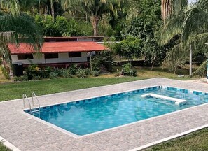 Outdoor pool - CASA DE CAMPO PRIVADA CON PISCINA (La Mesa)