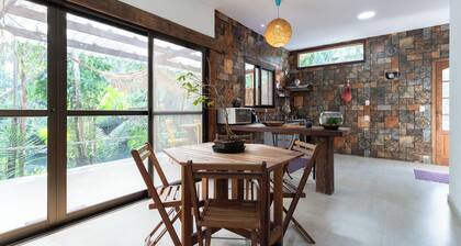 Casa de Campo c Lareira Externa Rede e Lago