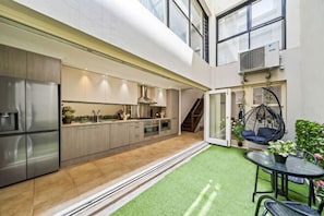 Cribs/infant beds - Luxe Living Terrace by The Star - Luxury in Sydney (Pyrmont)