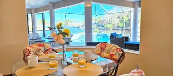 "Captain's Key Waterside Retreat" Boat Dock! Awesome Pool!