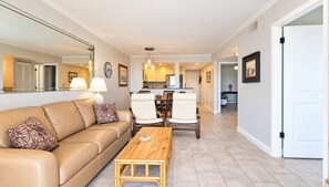 Living area - "Casatawaves" Ocean View Villa🌴Awesome Resort Pools! Trolley! (Saint Augustine)
