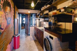 Private kitchen - New York Loft & Japanese Magic by V4Skin (Bangkok)