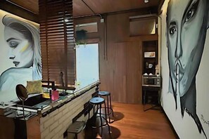 Room - New York Loft & Japanese Magic by V4Skin (Bangkok)
