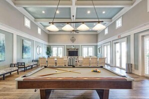 Games room - 🌴"Cinnamon Beach Retreat" Ocean View! 4th Floor🏖️ 2 Resort Pools!🏊‍♀️ (Palm Coast)