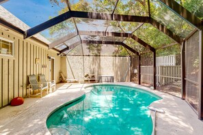 Pool - Spacious home with patio, deck, private outdoor pool, & beach access (Fernandina Beach)