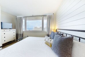 3 soverom, strykejern/-brett, wi-fi (inkludert) og sengetøy