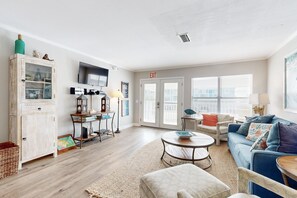 Smart-TV, DVD-Player, Stereoanlage