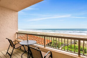 Property grounds - Beautiful Condo with Gorgeous Ocean Views from Balcony + Shared Pool & Free WiFi (Fernandina Beach)