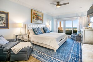 4 bedrooms, desk, iron/ironing board, free WiFi