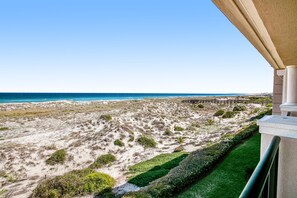 Accommodatie ligt op het strand