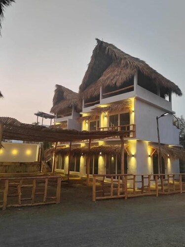 Lemon Tree El Paredon