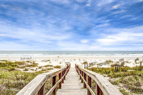 Spacious Beachfront Home w/Deck, Balcony, Central A/C, Washer/Dryer, and WiFi