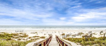 Spacious Beachfront Home w/Deck, Balcony, Central A/C, Washer/Dryer, and WiFi