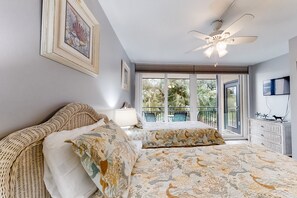 2 makuuhuonetta, työpöytä, silitysrauta/-lauta, ilmainen Wi-Fi