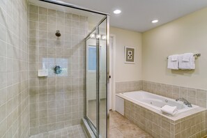 Shower, hair dryer - Dog-Friendly Home in the Tennis Villas w/Free WiFi, Shared Pool, Central AC (Fernandina Beach)