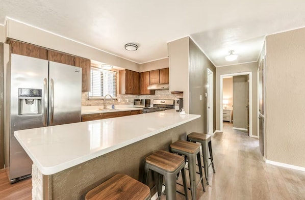 Private kitchen - Juniper Retreat (Ruidoso)