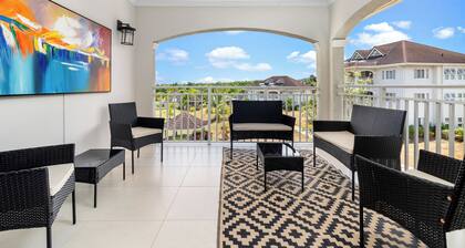 3rd Floor Condo wMountain Views