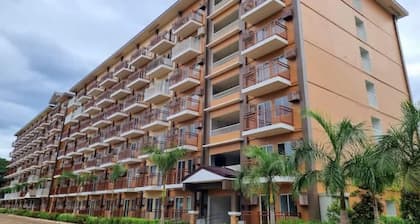 Cozy Studio, Smart Lock, Balcony, Near Airport Puerto Princesa City, Palawan.